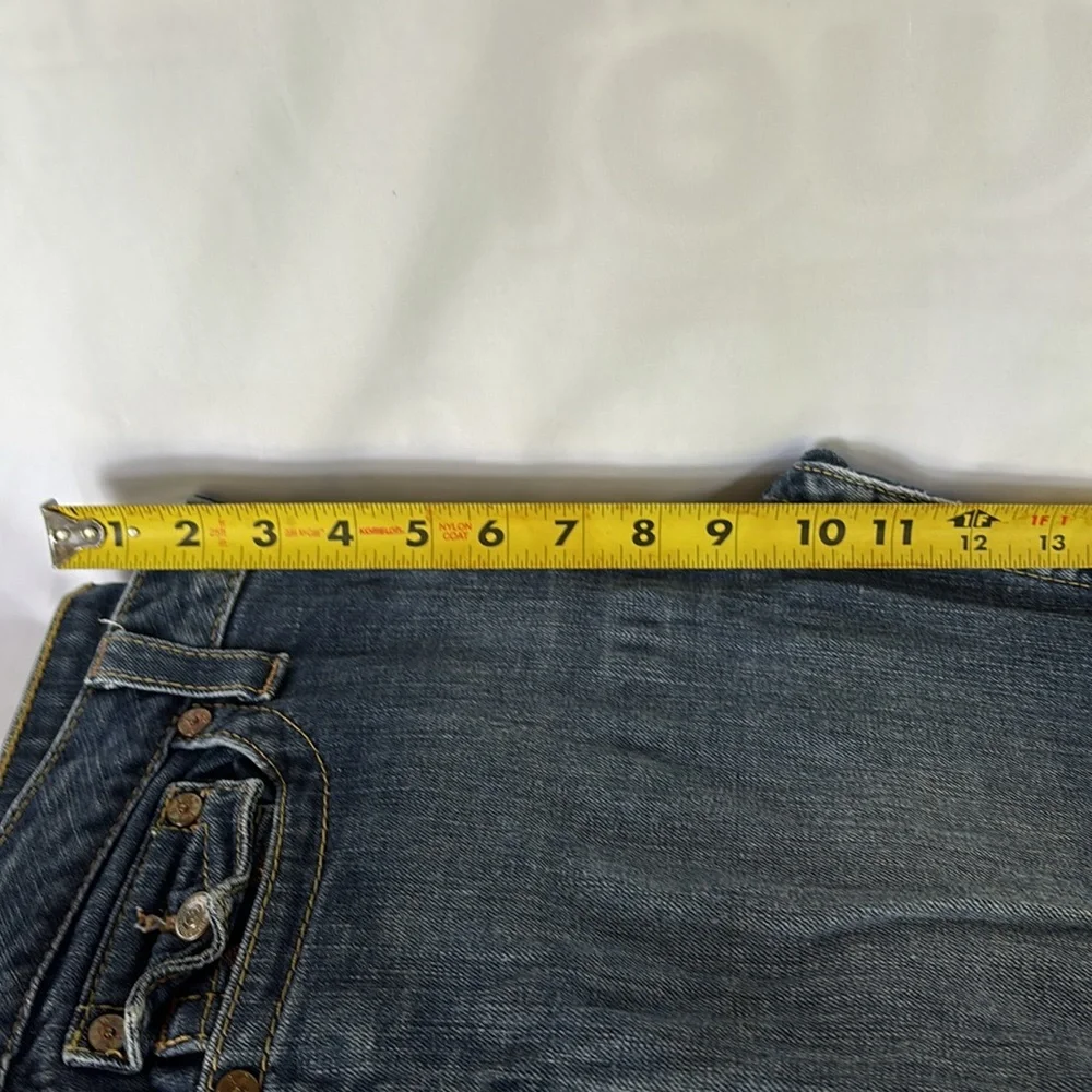 Gently Worn Authentic True Religion Women's Blue Jeans  Gold Logo- Low Rise - 30 - Picture 10 of 14